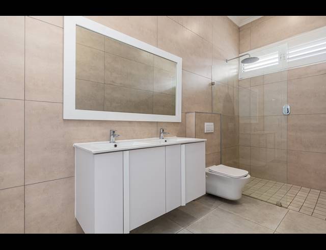 3 BEDROOM FREEHOLD FOR SALE IN SANDOWN